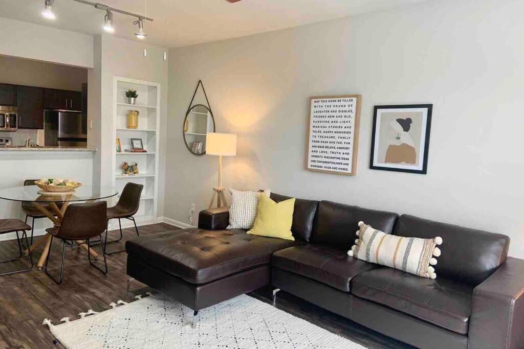 Newly Furnished 1Br Apartment W/ Hermann Park View Houston Esterno foto