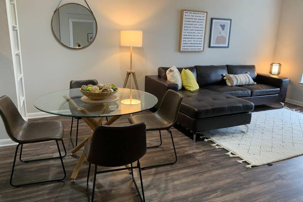 Newly Furnished 1Br Apartment W/ Hermann Park View Houston Esterno foto