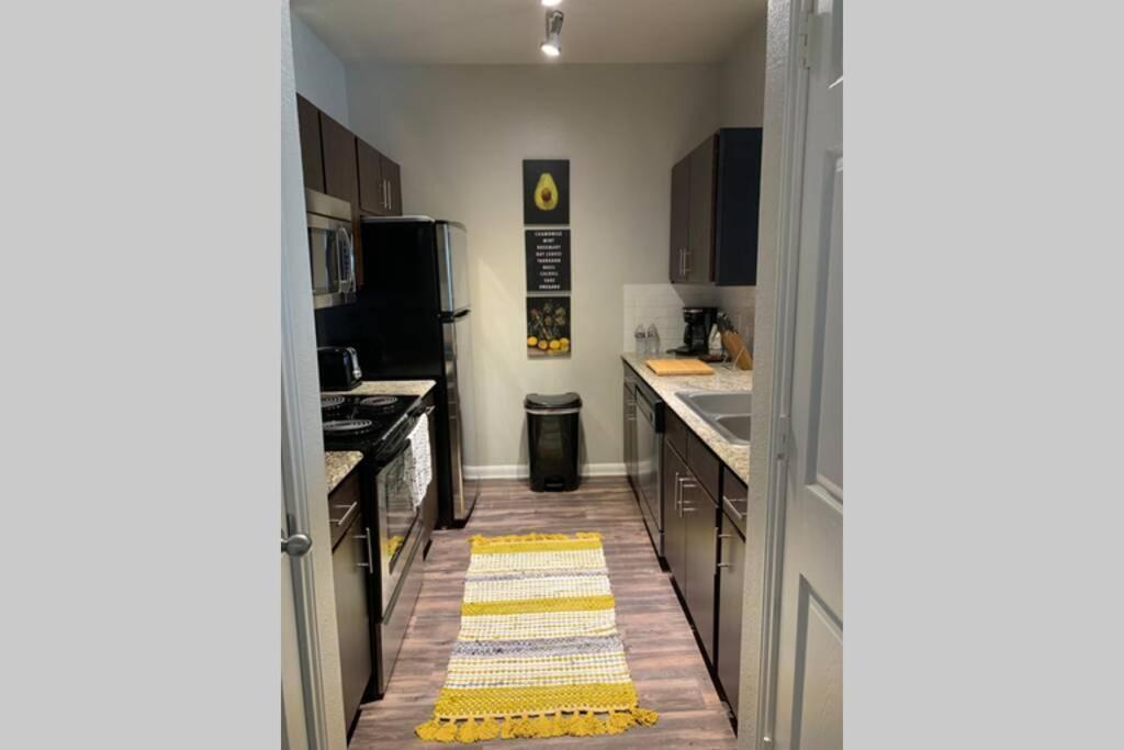 Newly Furnished 1Br Apartment W/ Hermann Park View Houston Esterno foto